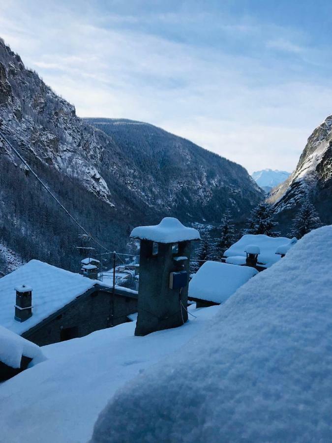 Casa Vacanze Nora Chamois Exterior photo