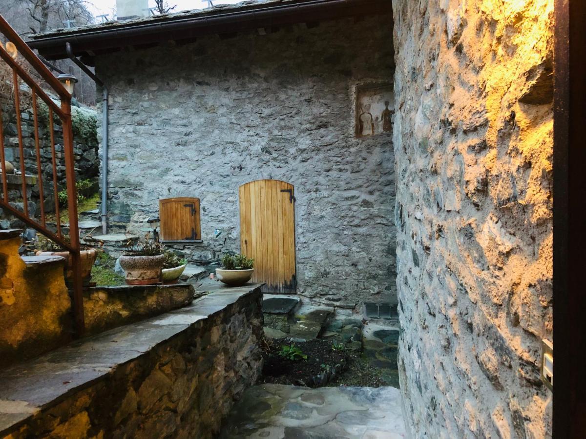 Casa Vacanze Nora Chamois Exterior photo